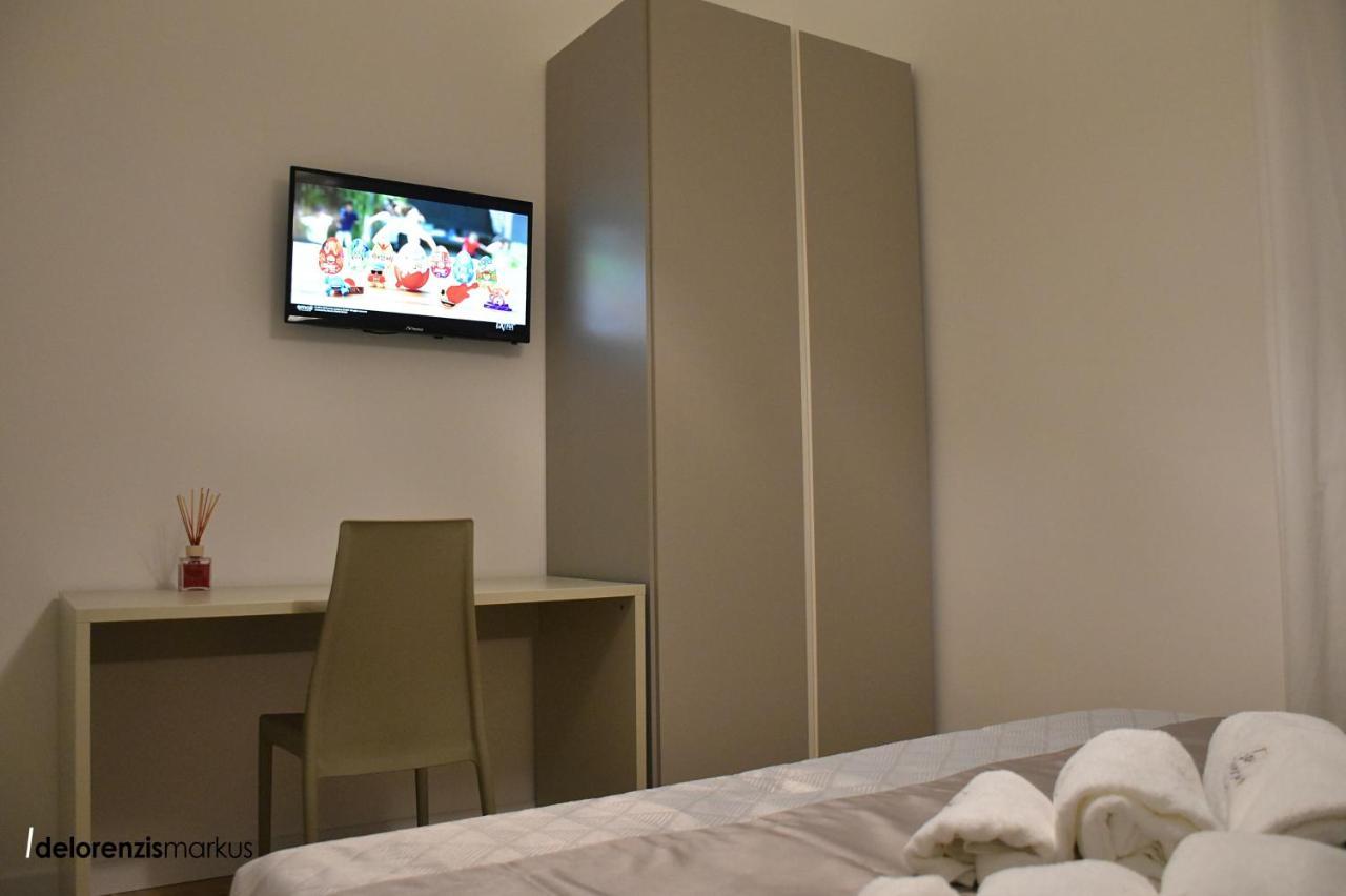 Les 3 Chambres Лечче Екстер'єр фото