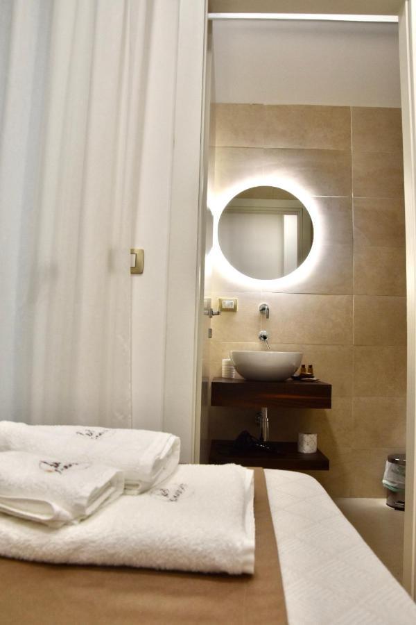 Les 3 Chambres Лечче Екстер'єр фото